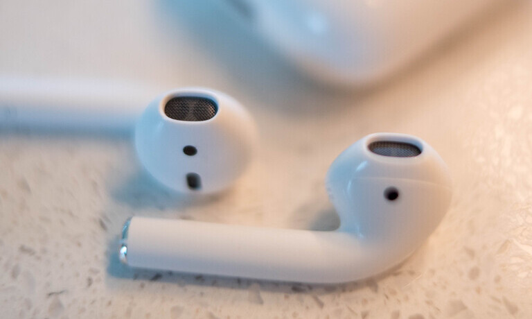 AirPods к продаже